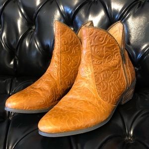 New Pazzo Brown Cowboy Leather Booties